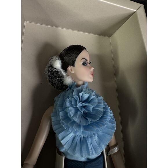 NEW Fashion Royalty Integrity Toys TAKE ME ON VANESSA 12”Doll - Picture 4 of 16